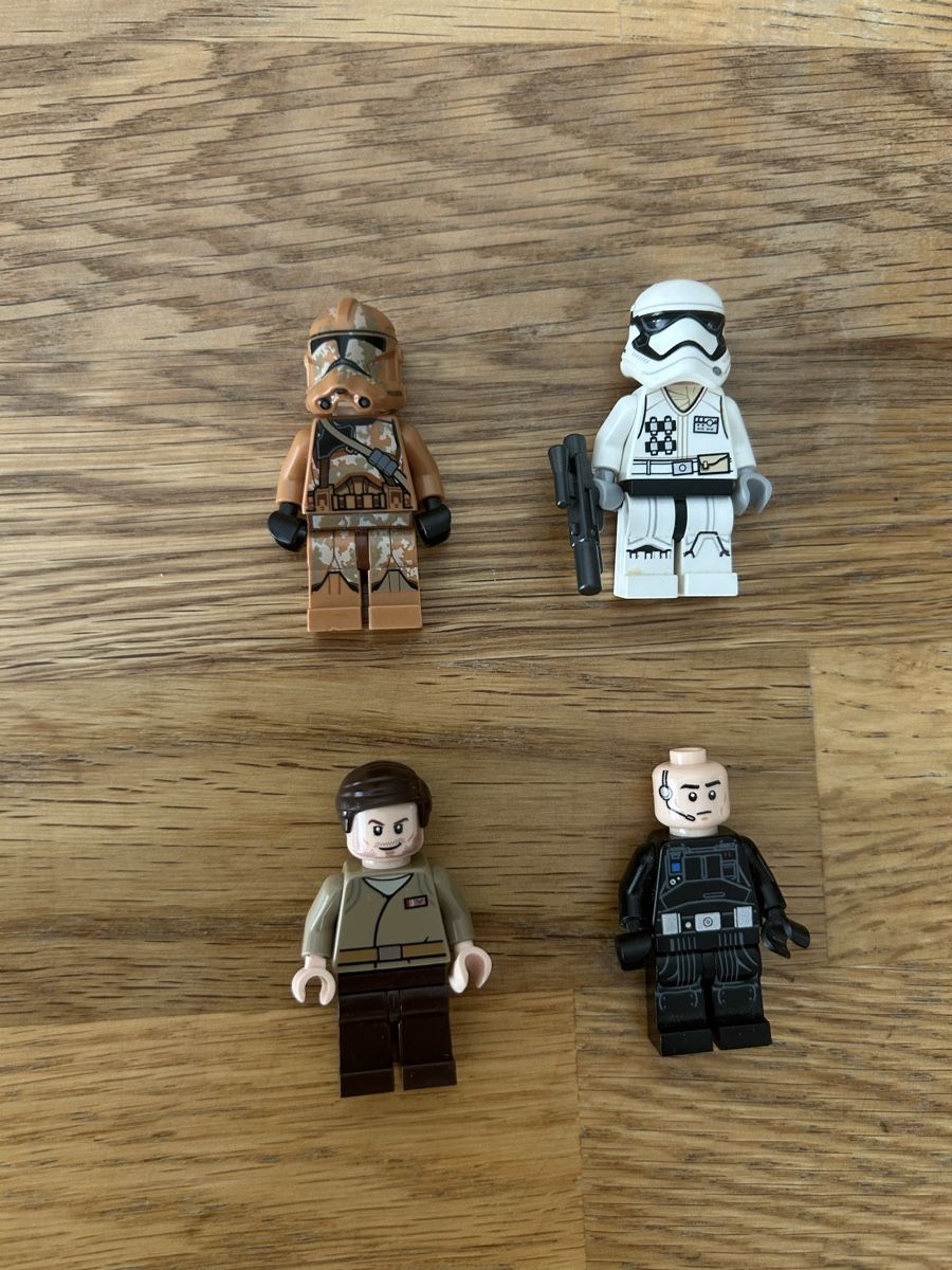 Lego Statuette: Lego Starwars Minifiguren - Set 4 – Usato da Stettlen venduto da MimiMaus_