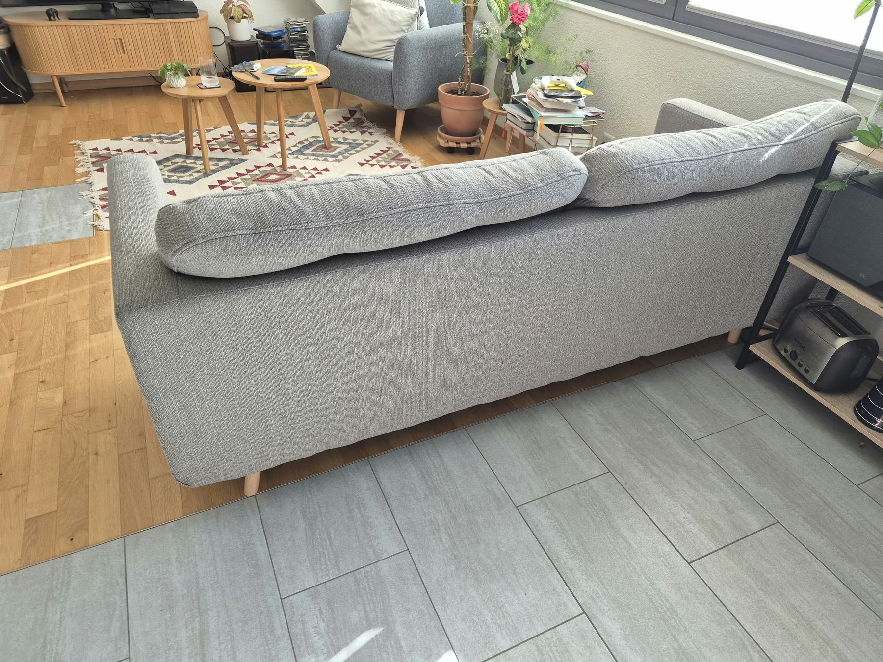 Conforama Divani: Bequemes Sofa in gutem Zustand – Usato da Grossaffoltern venduto da mic_2c67 5