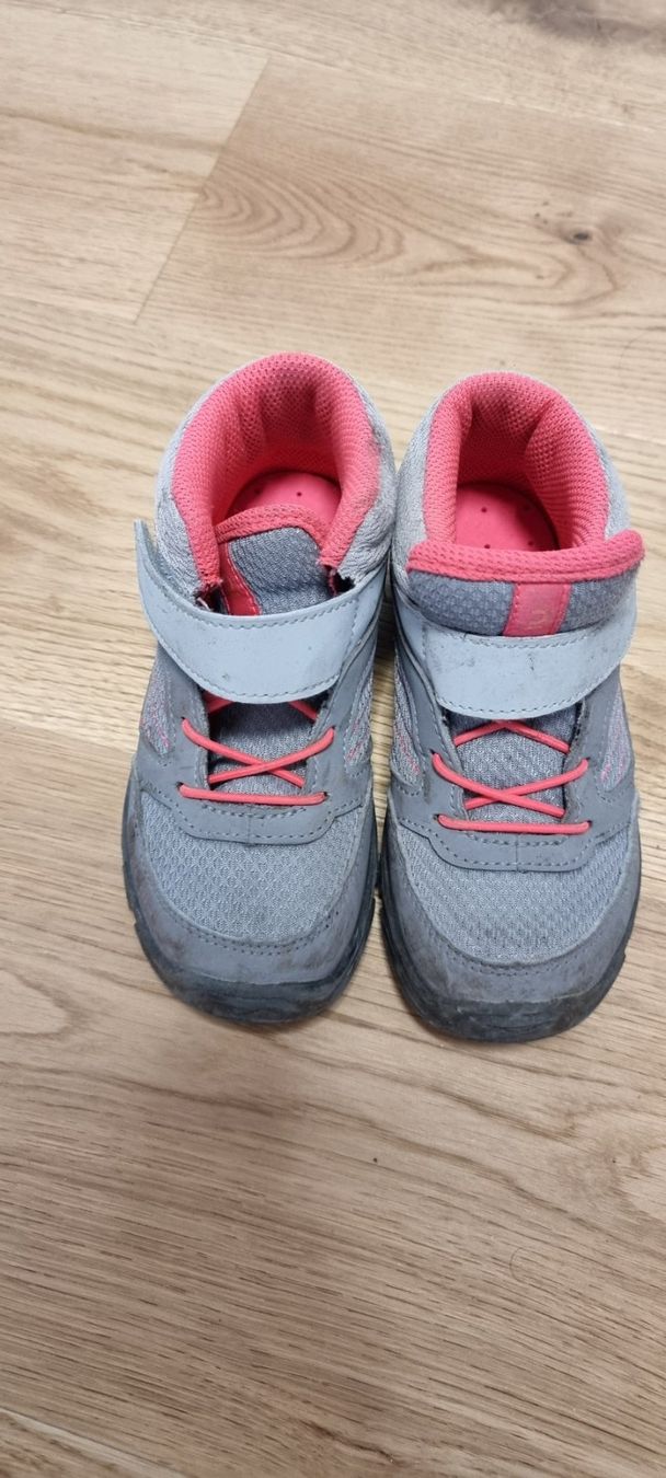 Scarpe per ragazzi: 10 Paar: Kinderschuhe Grösse 28-30 – Usato da Lachen SZ venduto da allesweg78 3