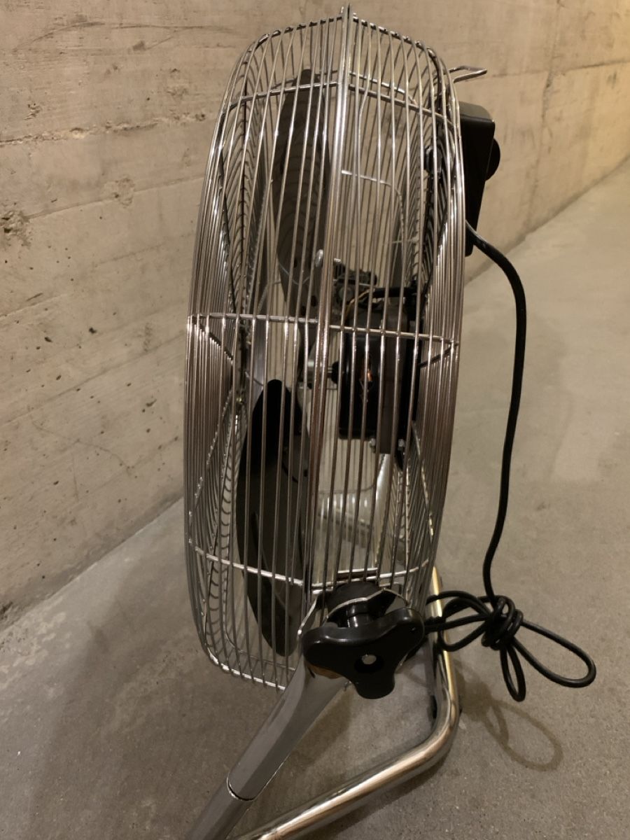 Ventilatoren: Grosser Ventilator, 100 W , Ø :50 cm – Gebraucht aus Romanshorn von Lilien03 3