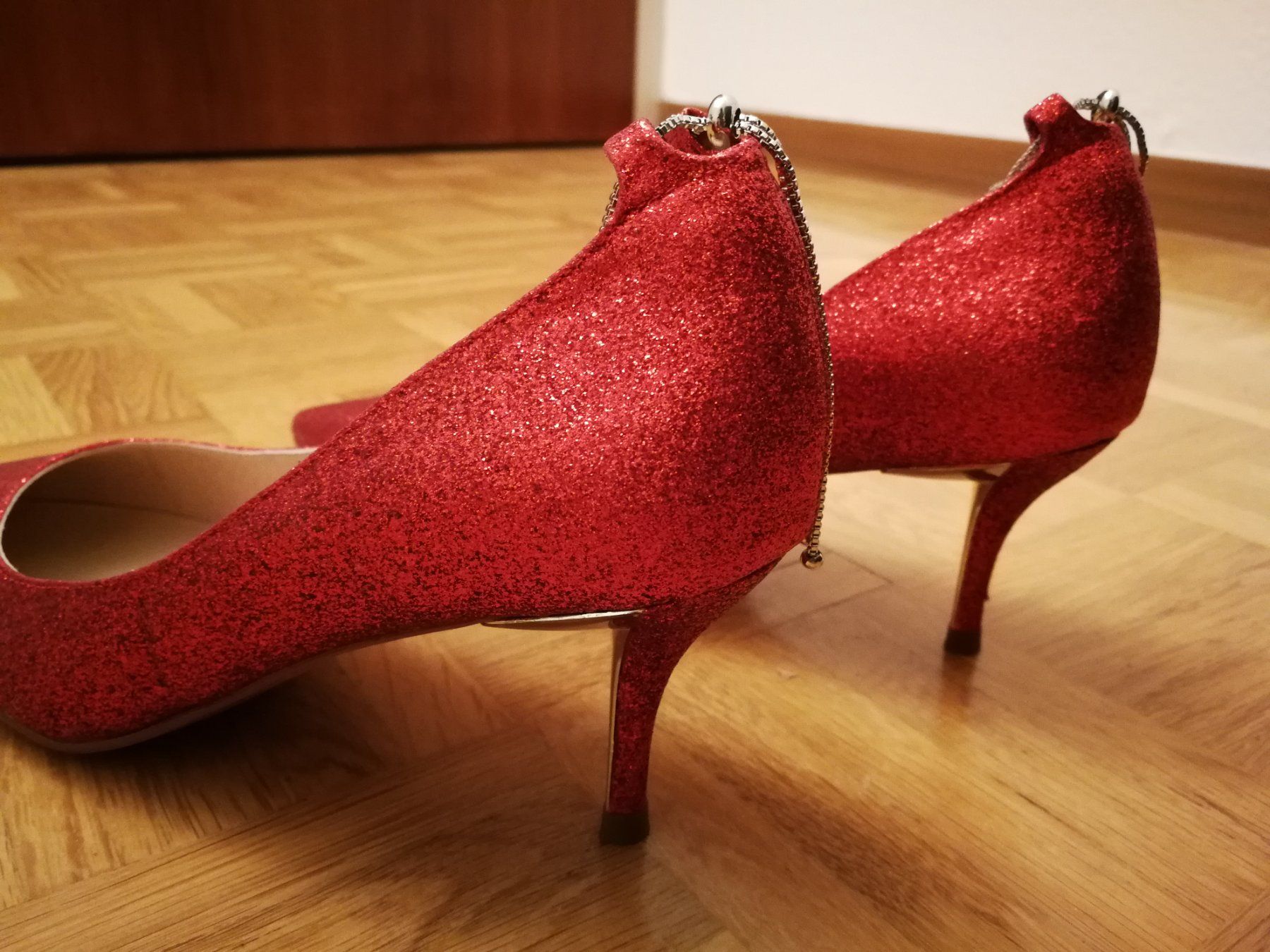 Scarpe da donna: Damenschuhe für Event, rot, Gr. 37 – Usato da Uetikon am See venduto da sahra777 3