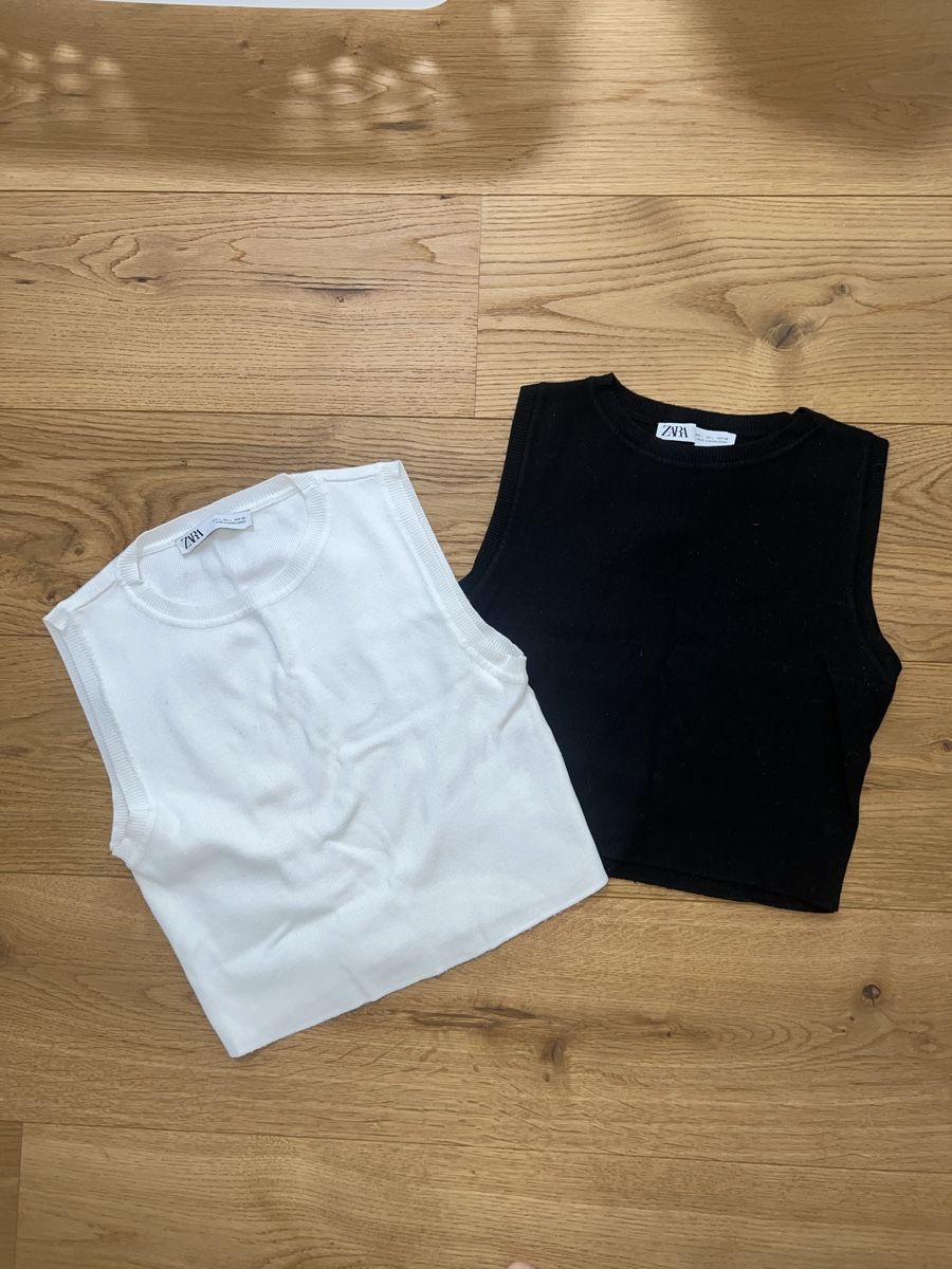 Zara Top: 2x Zara Crop Top – Usato da Luzern venduto da Whateverr