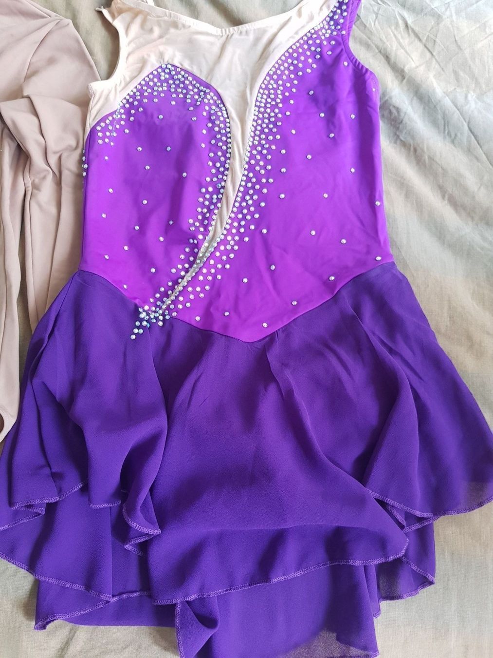 Pattini da ghiaccio: Eislaufenkleid – Nuovo e nell'imballaggio originale da Effretikon venduto da rinuom01 5