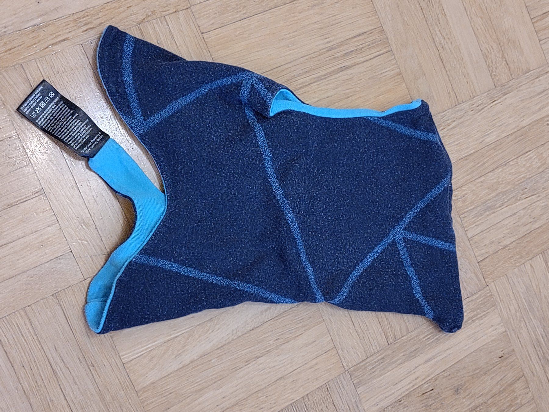 Altro abbigliamento per bambino: Schlupfmütze, wendbar, blau – Usato da Jona venduto da tschounaess 2