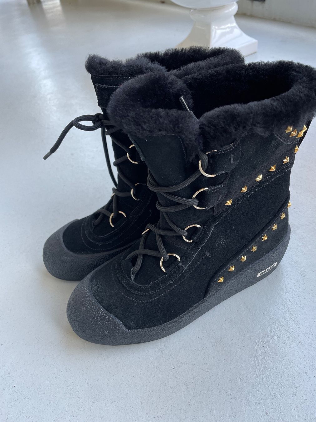 Bally Scarpe da donna: BALLY Curling Boots – Nuovo (secondo la descrizione) da Niederlenz venduto da bul_m9x7