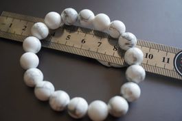 Howlith    10mm Kugel Armband    ab  1.-   Auktion