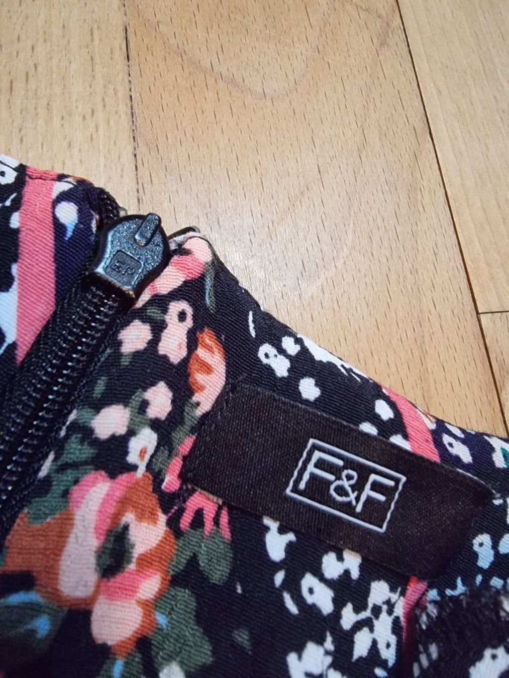 Vestiti: 🌺Kleid Größe 38/M🌺 – Usato da Wald ZH venduto da CapLux 2