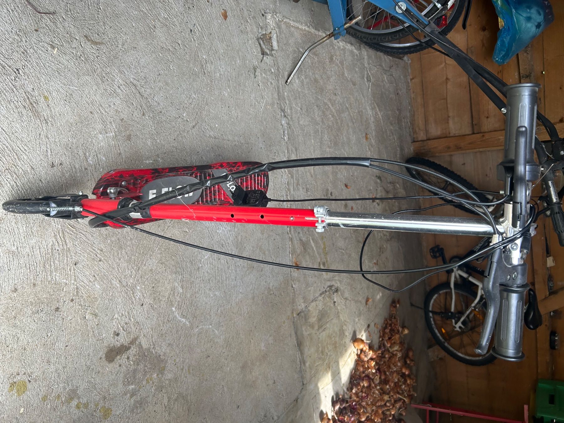 Scooter: Kinder E scooter – Usato da lengnau BE venduto da ari50 2