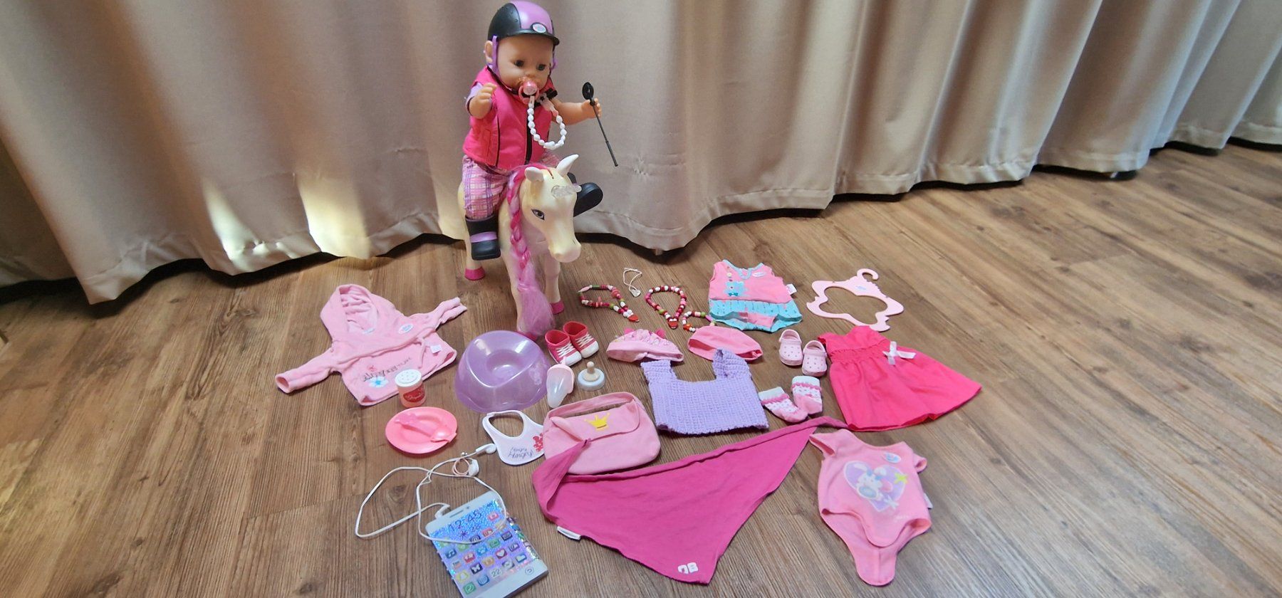 Bambole: Puppe mit Einhorn – Usato da Schiers venduto da rom_ch7g