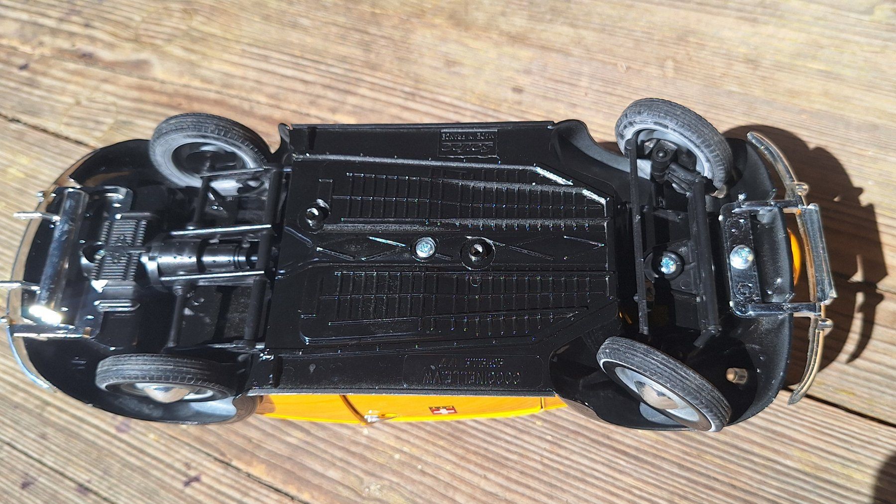 Solido Modellini d'auto: VW Käfer 1:17 Solido, Schweizer Post, Modellauto – Usato da Weinfelden venduto da JoeBaer 4