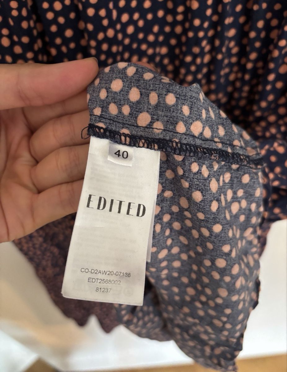 Kleider: EDITED Midi Kleid Pünktli-Muster Gr. 40 – Gebraucht aus Biel-Benken BL von frauvomfluss 2