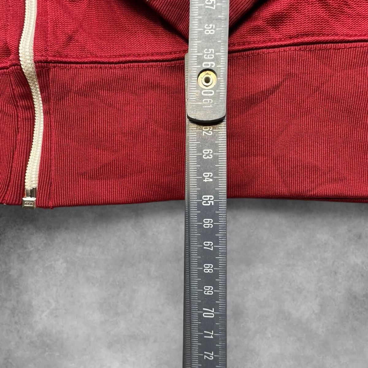 Champion Jacken: Champion red jacket – Gebraucht aus Erlinsbach SO von TogaResell 4