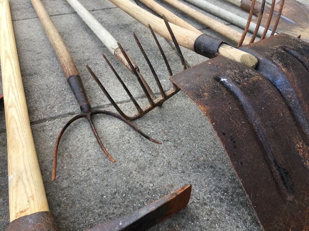 Lot Garten Werkzeug, Gabeln,Schaufeln, Rechen,Pickel 9Stück Kaufen