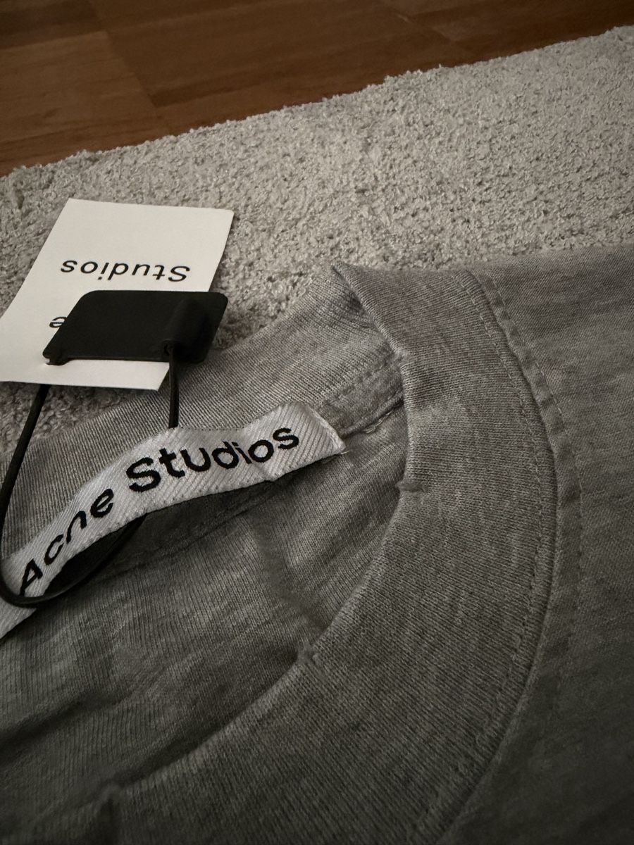 Acne Studios T-shirt: Acne Studios Shirt – Nuovo e nell'imballaggio originale da Zürich venduto da pab_7gfs 3