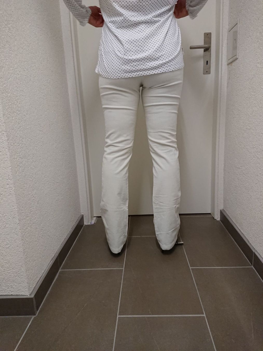 C&A Pantaloni: Pantalon velours CLOCKHOUSE – Usato da Agiez venduto da chouchanelle 7