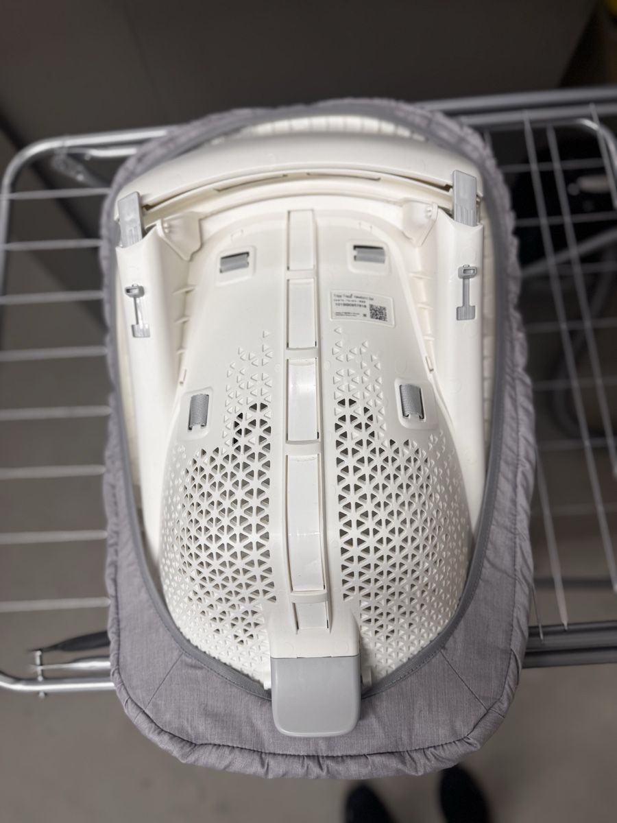 Stokke Sdraiette & Sdraiette a dondolo: Newborn Set mit Spielzeughalter Light Grey – Usato da Herzogenbuchsee venduto da SandraV 2