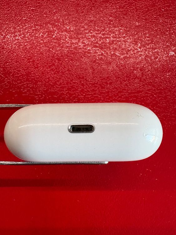 Apple AirPods Pro 1 charging case. 5