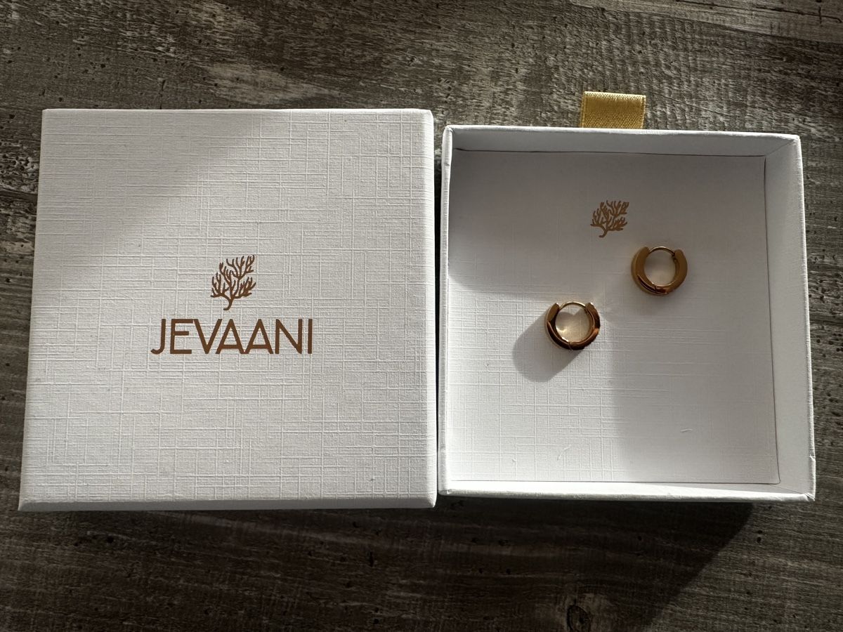 Orecchini pendenti & Orecchini a lobo: Jevaani Ohrringe Gold – Nuovo e nell'imballaggio originale da Chur venduto da a02000s