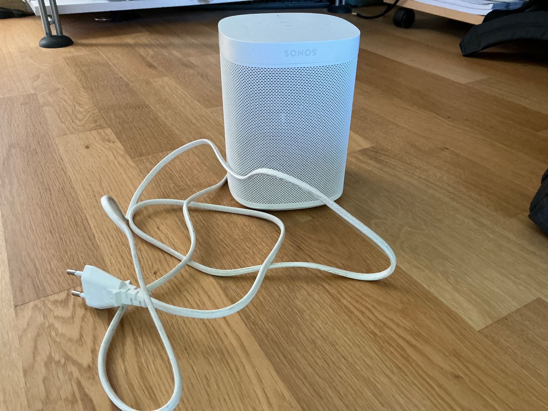 Sonos Haut-parleurs: Sonos One weiss sehr guter Zustand mit Kabel – D'occasion à St. Gallen par wintiboy 1