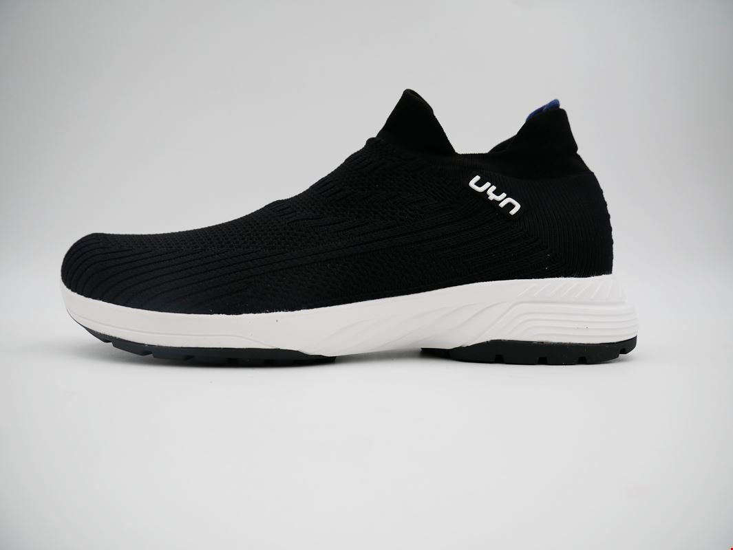UYN Scarpe da donna: UYN FREE FLOW MASTER, BLACK/CARBON, GR. 35 – Nuovo (secondo la descrizione) da Winterthur venduto da Restwert_Winterthur