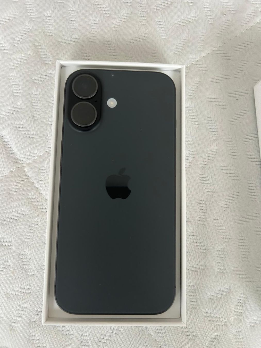 Apple Handys / Smartphones: iPhone 17 neu und unbenutzt  – Neu (gemäss Beschreibung) aus Leibstadt von RidaRilind92 1