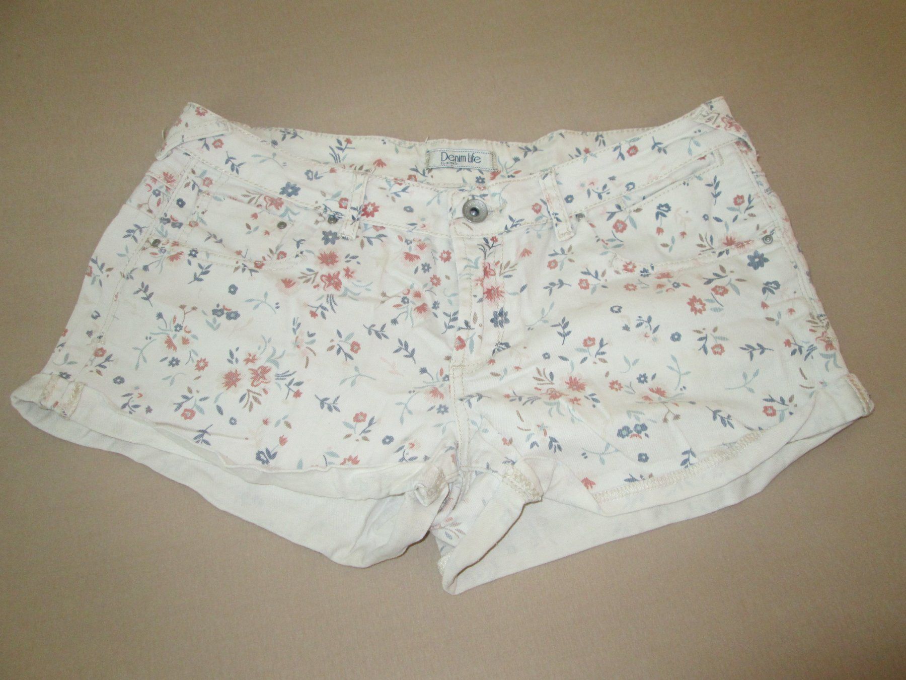Pimkie Pantaloni: Coole Hot Pants – Usato da Neuchâtel venduto da Dualseele