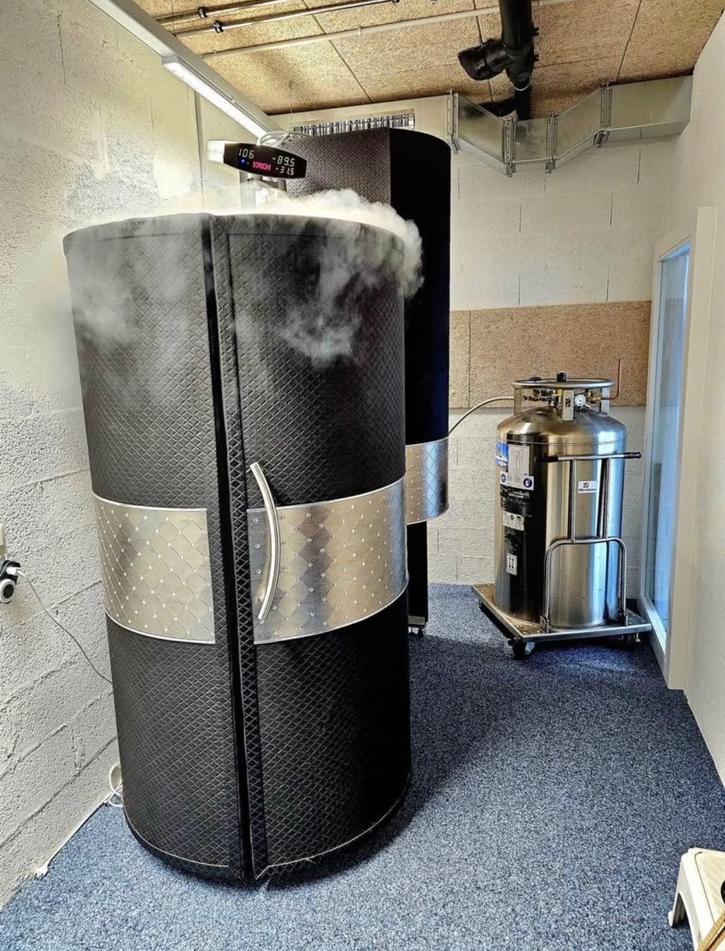 Appareils médicaux: Machine de Cryothérapie corps entier – D'occasion à Villargiroud par Nooji100