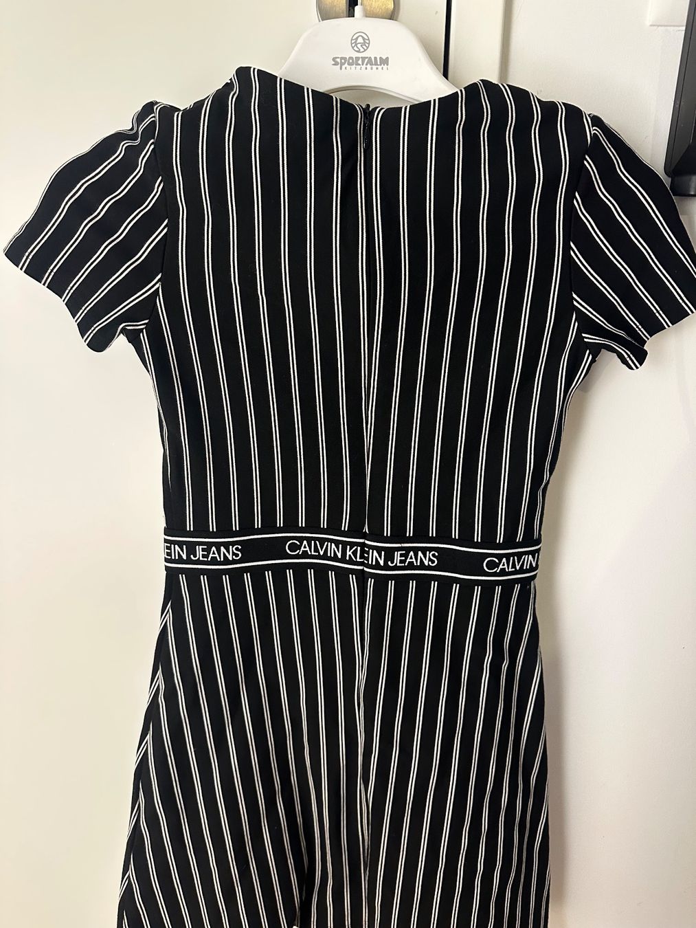 Calvin Klein Vestiti & Gonne: Calvin Klein Kleid - Kinder – Usato da Wädenswil venduto da rob_w7zn