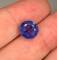 Ab 1 Fr. - 4.50 ct natürl. Tansanit - mit Zertifikat