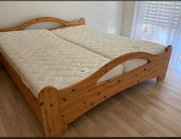 Holzbett 180x200 mit Lattenrost (evtl. Matratzen) 2 Tischli