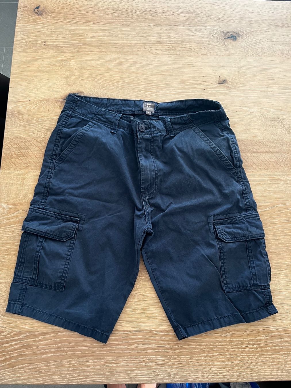 Manor Pantaloni: Bermuda Shorts von Manor Grösse M in blau – Usato da Oberwil-Lieli venduto da Jo-Ke