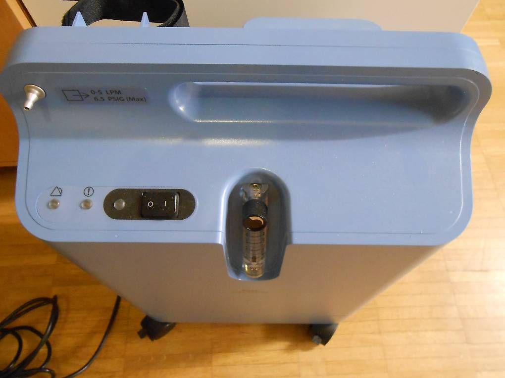 Attrezzature mediche: Philips Respironics Beatmungsgerät – Nuovo e nell'imballaggio originale da Gipf-Oberfrick venduto da Livingstone5 1