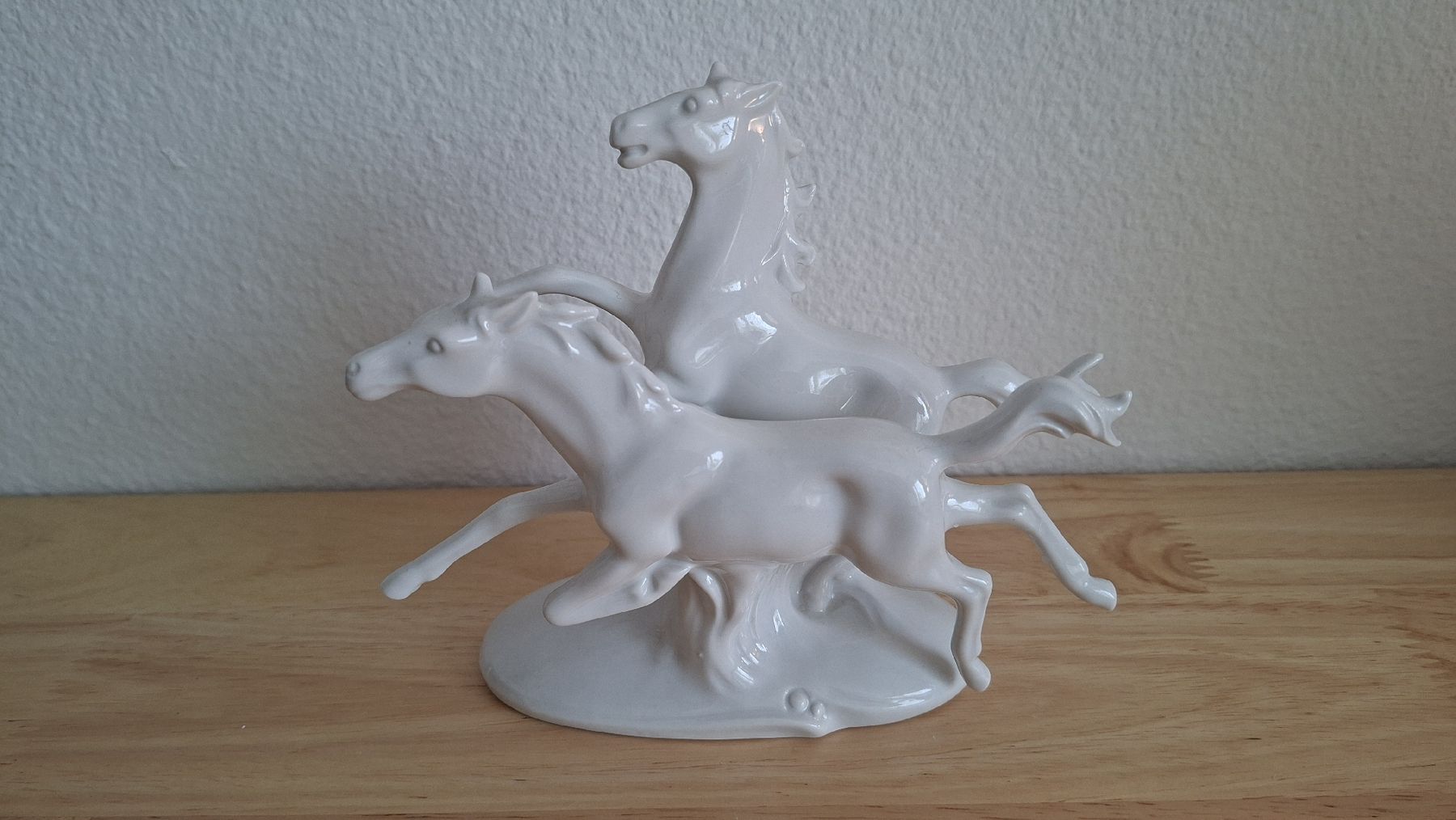 Statuette: Weisse Pferde Figur, Top Zustand! – Usato da Kriens venduto da Wolly85