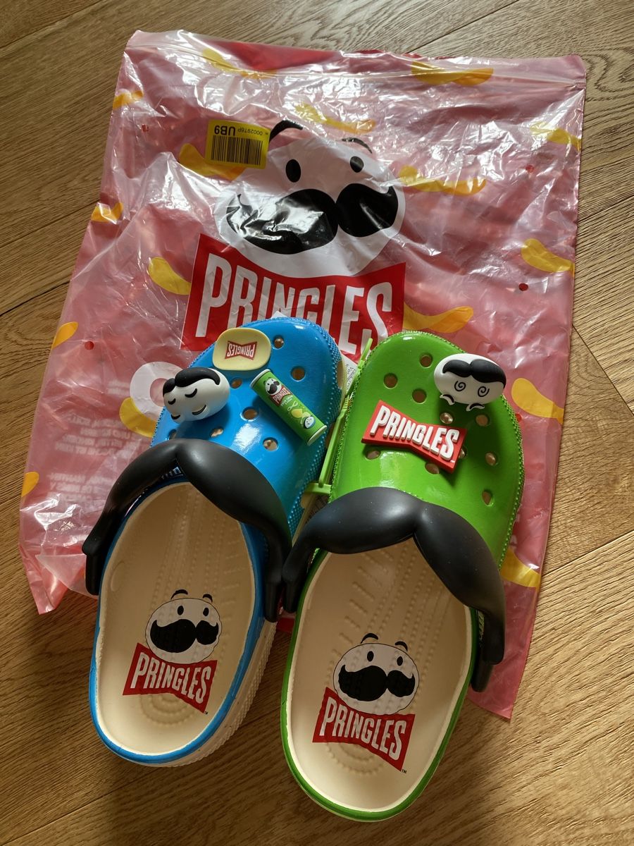Crocs Scarpe da uomo: Pringles x Crocs Classic Clog Multi-Rayures Unisex 38/39 – Nuovo e nell'imballaggio originale da Celerina venduto da kika96f