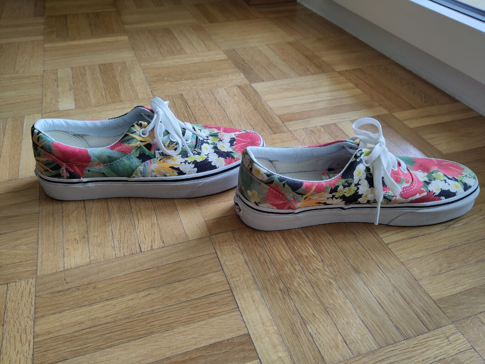 Vans Scarpe da donna: Vans Sneaker, Gr. 38, Blumenmuster, neuwertig – Usato da Emmenbrücke venduto da Seryoga2010 4