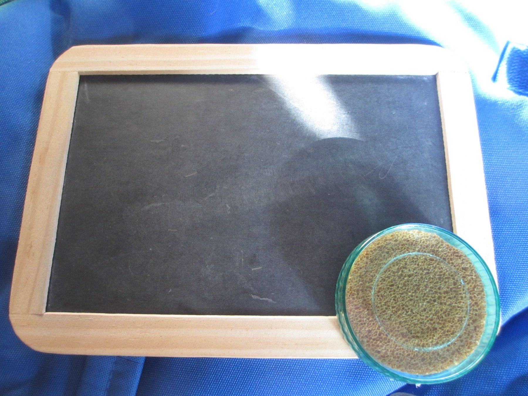 Giochi: Kleine Schiefertafel mit Schwamm – Usato da Herisau venduto da fan_h9qj 1