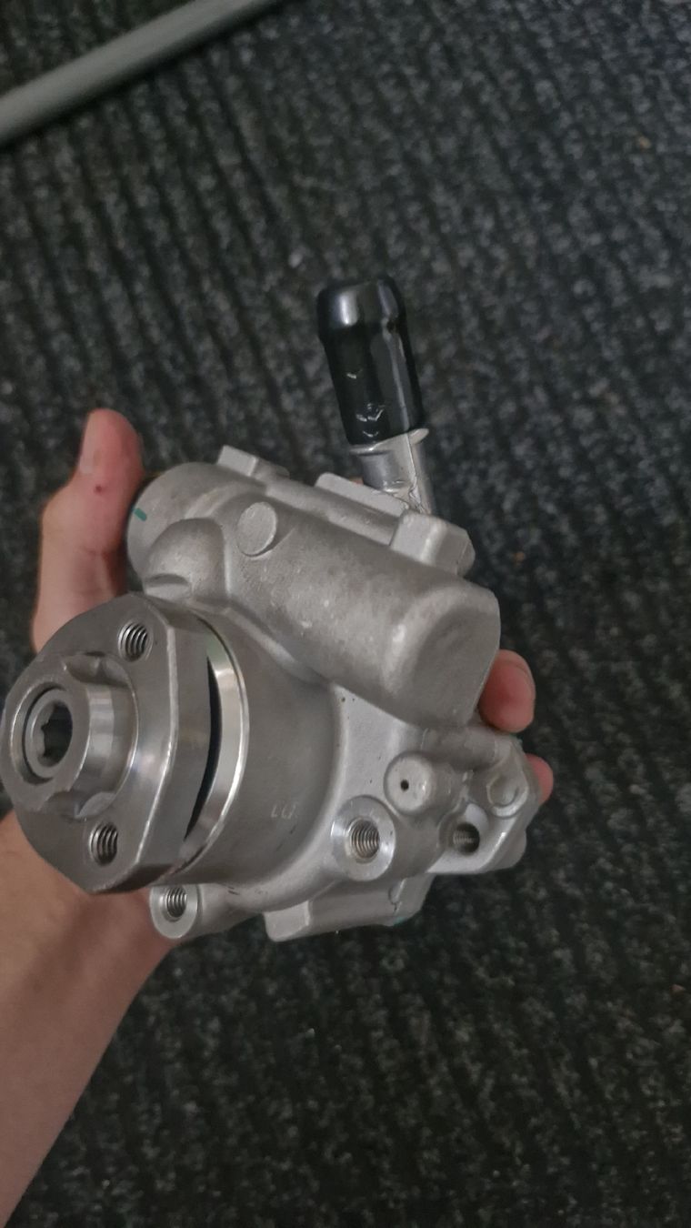 Alle Autoersatzteile: Servopumpe VW Golf 2 1,8L – Neu (gemäss Beschreibung) aus Birr von Marco.b04