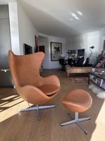 Egg Chair originale Arne Jacobsen + Pouf | Pelle Grace (Eleg