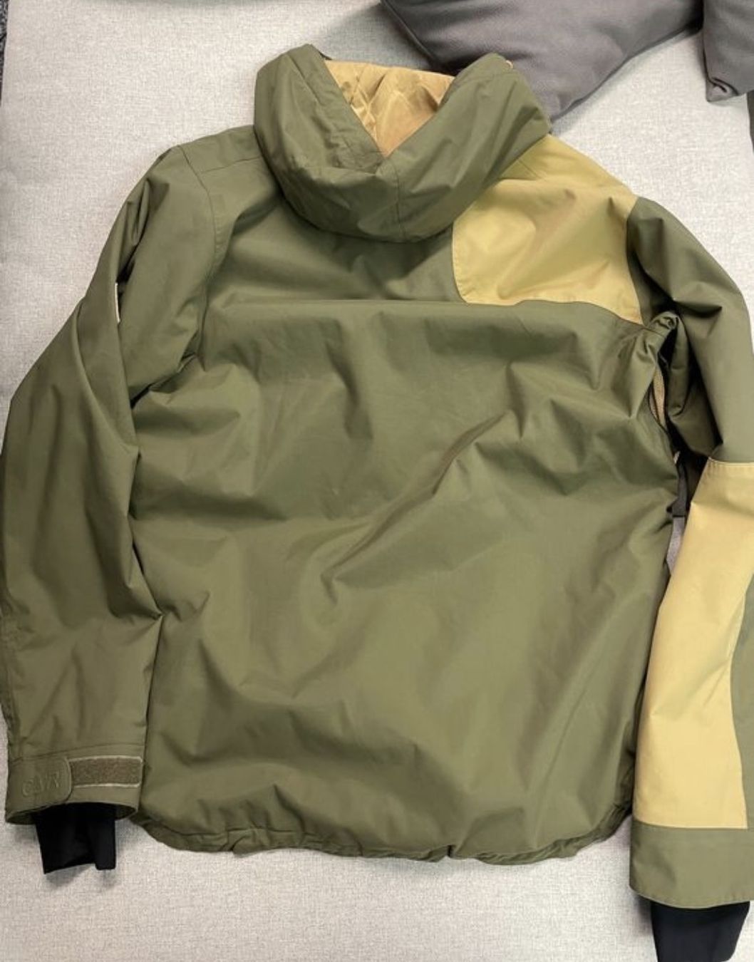 Jacken: CLWR Winterjacke mit Schneefang Gr. L – Gebraucht aus Steffisburg von marinzki 6