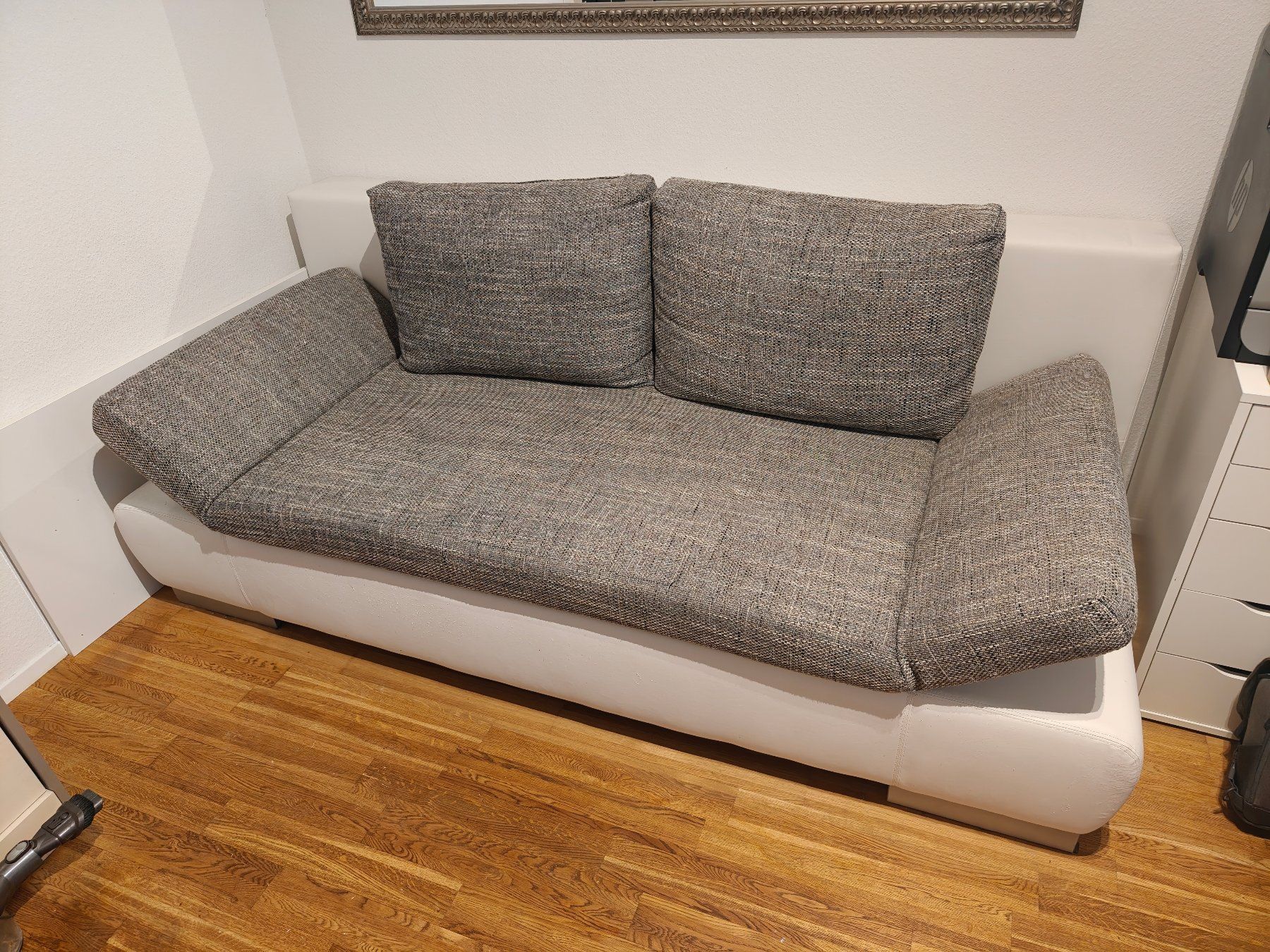 Divani: Schlafsofa 200x145cm bzw. 100x200x76cm Sofa – Usato da Wallisellen venduto da m00ds