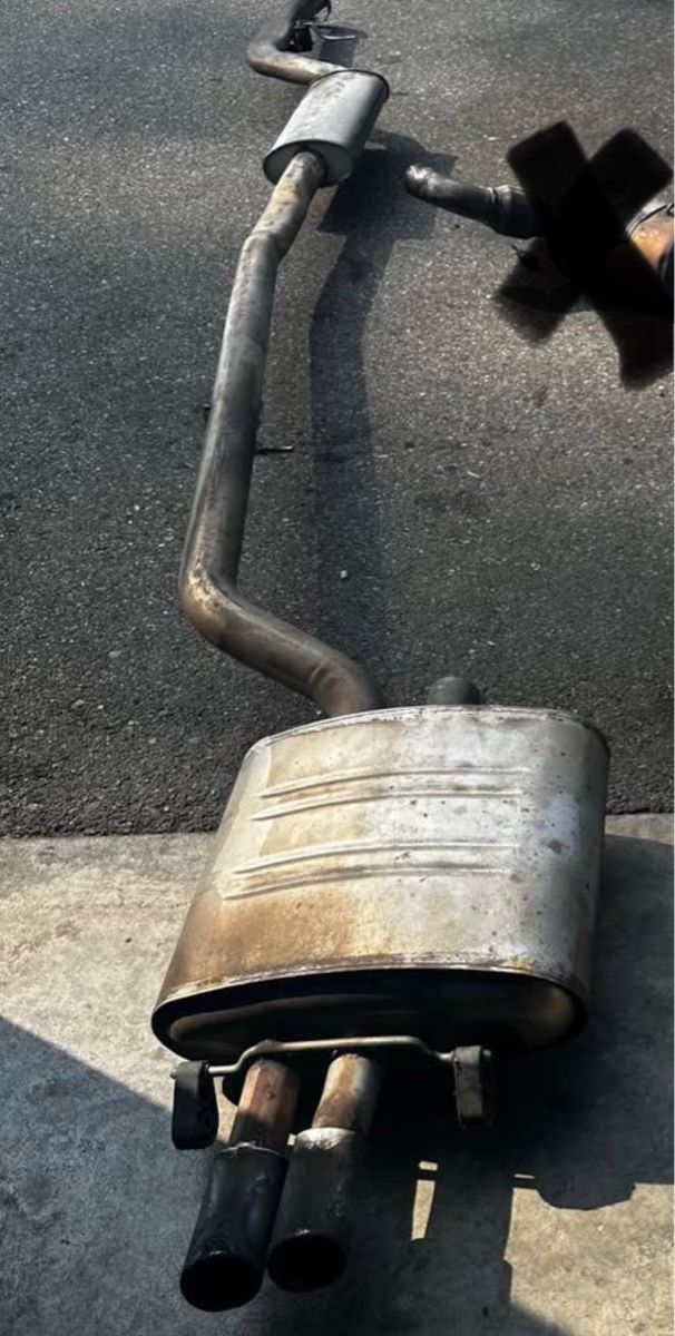 BMW Auspuffanlagen: Bmw E61 Auspuffanlage ohne DPF!!Ab 1.- – Gebraucht aus Grenchen von Carzio 1