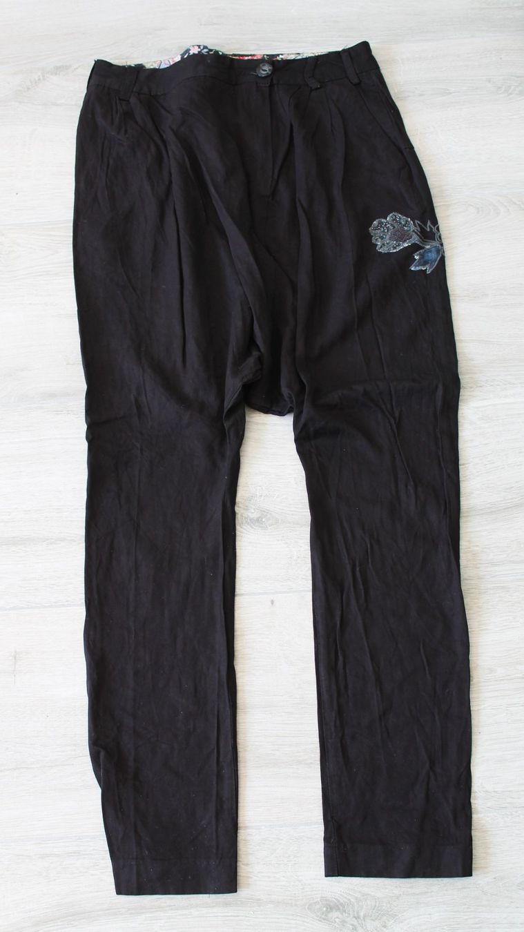 Desigual Hosen: Pantalon DESIGUAL taille M – Gebraucht aus Chez-le-Bart von jasse