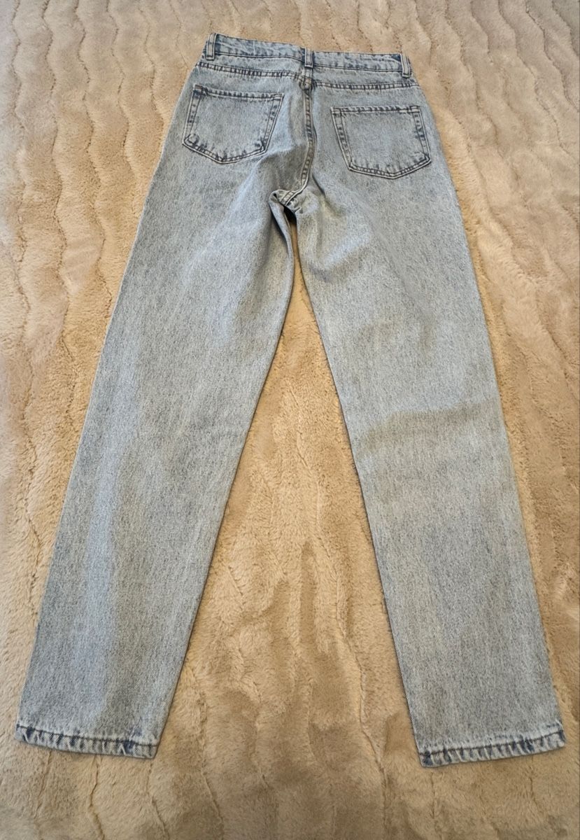 Jeans: Helle Jeans mit Strass – Neuf (Voir description) à Effretikon par Lunaaa_ 4