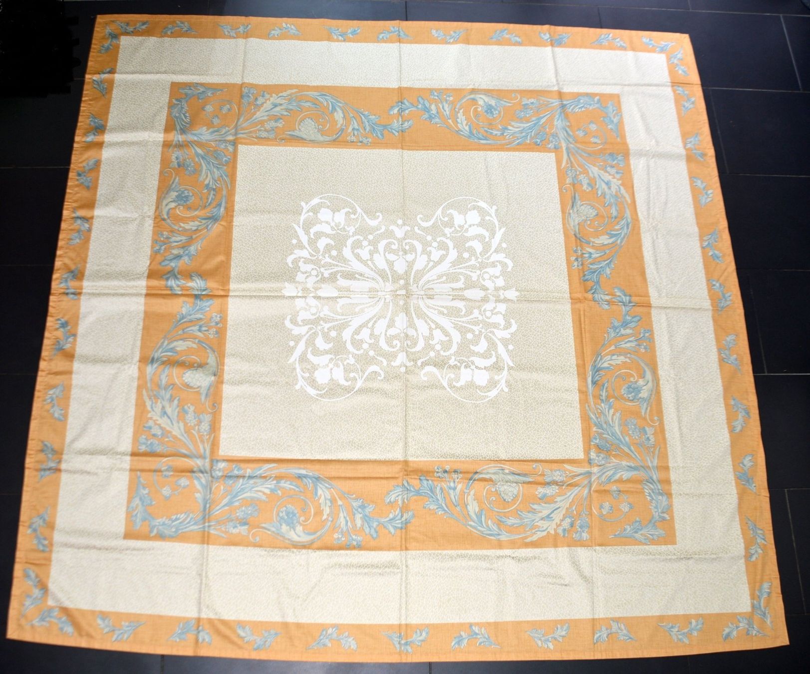 Coperte: Tischdecke Christofle nappe de table 180 x 180 cm – Nuovo (secondo la descrizione) da Collonges venduto da arashee 3
