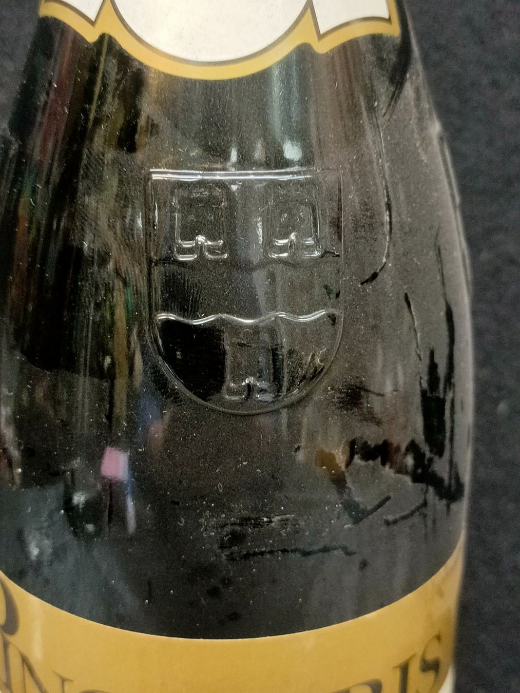 Wein: DOMAINE DU CENTAURE 2010 – Neu (gemäss Beschreibung) aus Genève von Leboucheoreilles 6