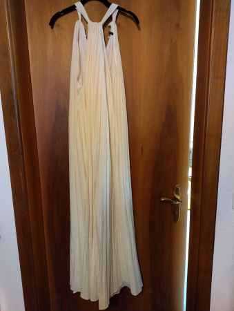 Wunderschön fallendes, weisses Neckholderkleid (wie neu)