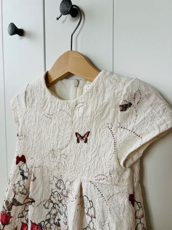 Zara, Kleid, 86, Creme, Blumen und Schmetterlinge