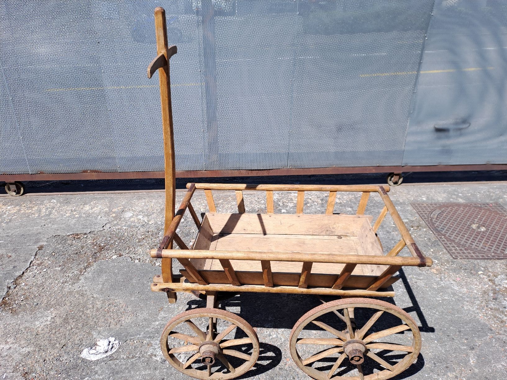 Brouettes: Leiterwagen Holz  – D'occasion à Gebenstorf par suroh