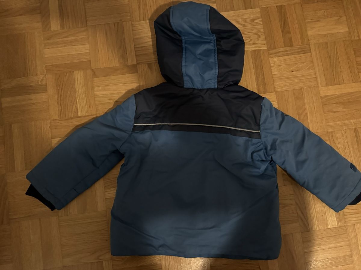 Vestes & Manteaux: Kinder Jacke Grösse 98/104 – D'occasion à Zürich par zd_1965 1
