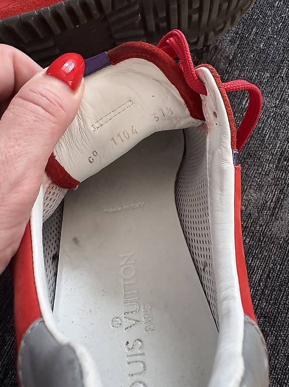 Damenschuhe: Louis Vuitton Damen Sneaker – Gebraucht aus Wallisellen von Nacka04 2